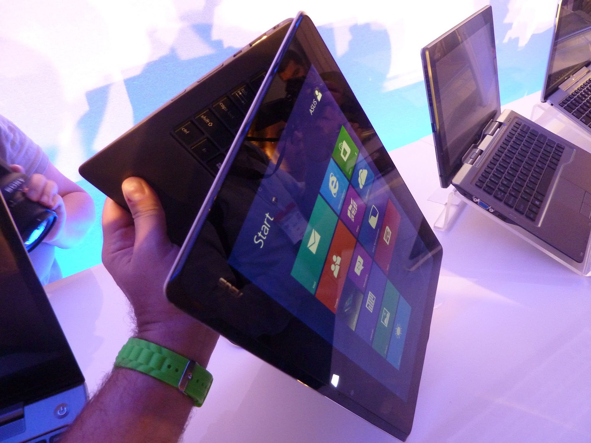 Asus TAICHI  