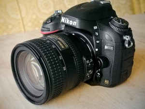Nikon D600 side